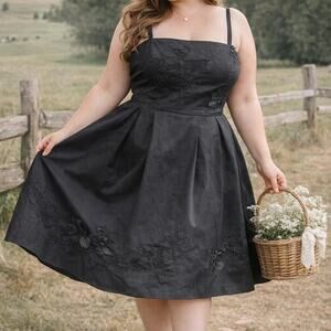 WHBM Cottagecore Black Embroidered Floral Midi Dress 🖤SZ 18